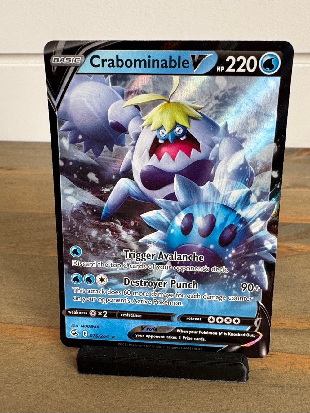 Pokémon | Fusion Strike #076/264 (Holo): Crabominable V (2021) - Trading Card